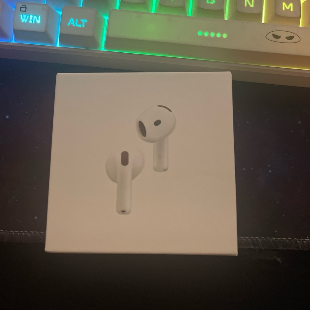 Apple AirPods with White Charging Case